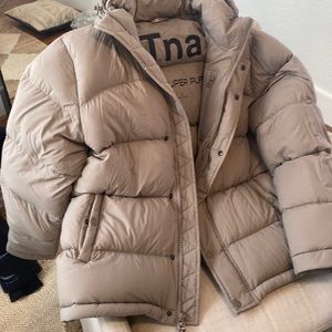 Aritzia The Super Puff